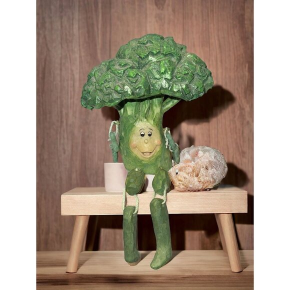 Vintage Anthropomorphic Resin Vegetable “Broccoli” Shelf Sitter - Picture 1 of 6